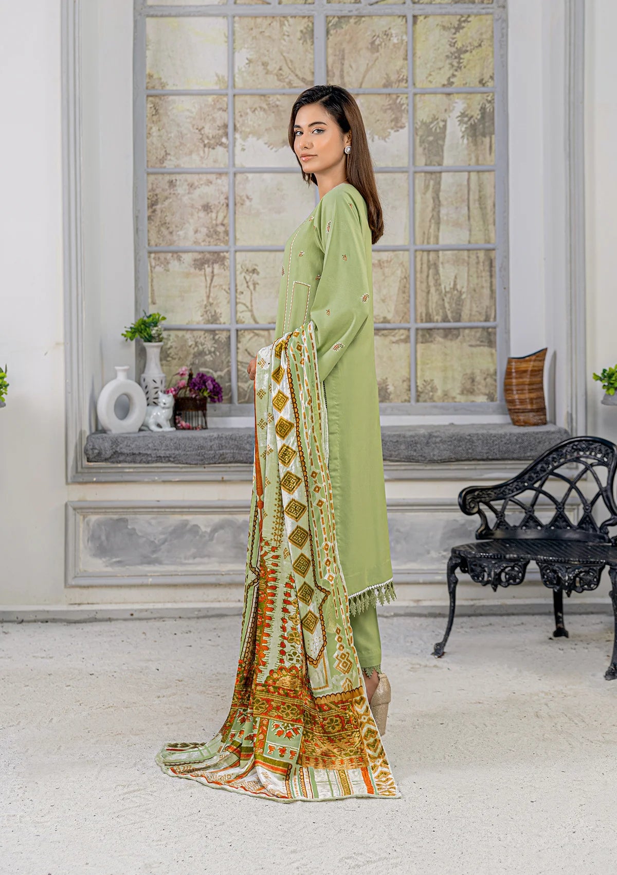 WDE-04 PISTACHIO ZAYRA